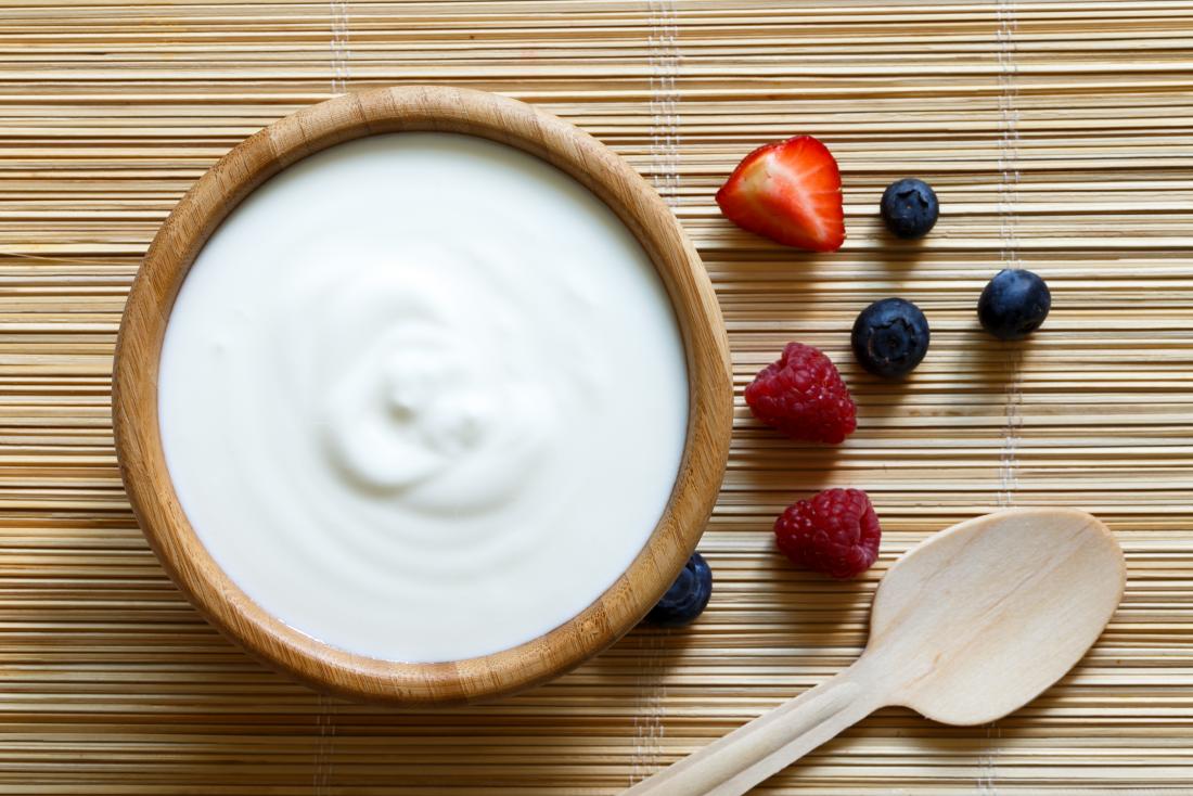 foods for men; yogurt