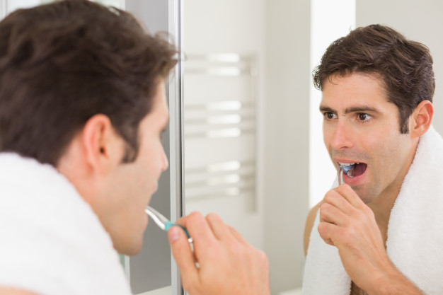man brushing teeth, tips for men