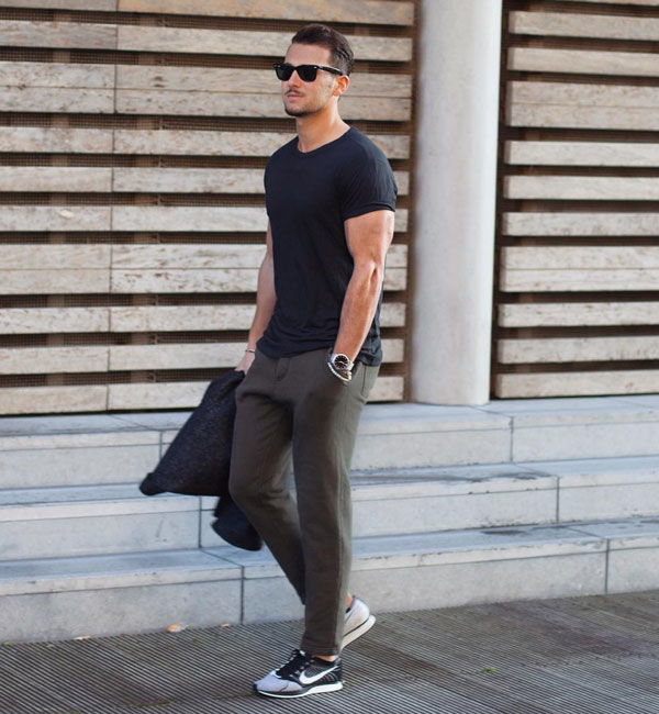 black t-shirt fashion for men