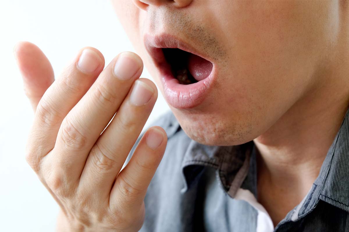 how to remove bad breath for men