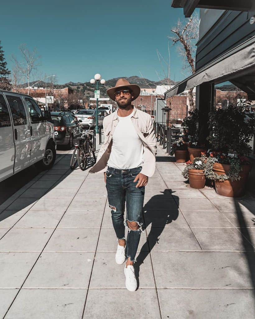 man wearing cowboy hat