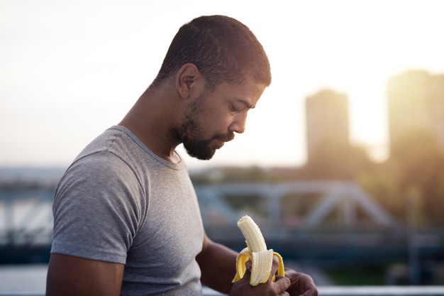 benefits of eating bananas for men