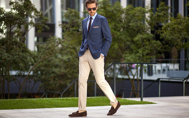 men chino fashion with suitable shoes