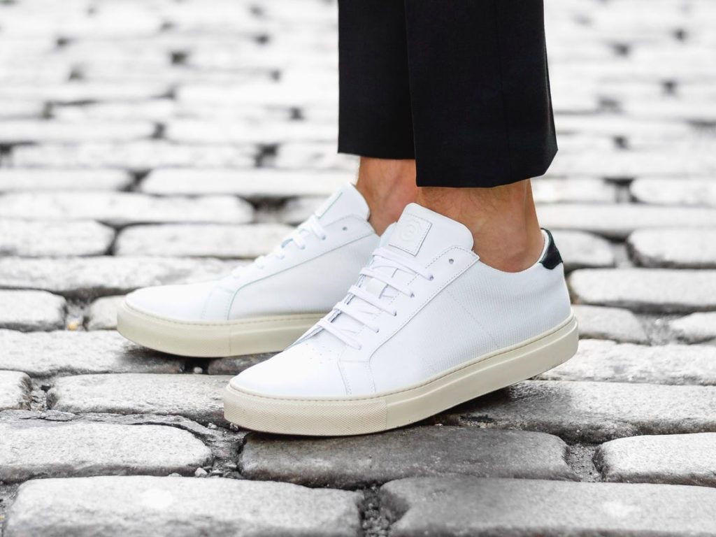 minimalist sneakers for anyone who likes to keep it simple