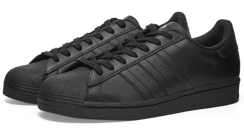 black sneakers for men