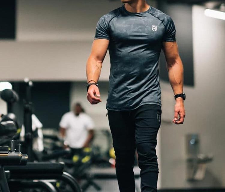 best-summer-gym-and-workout-outfits-for-men