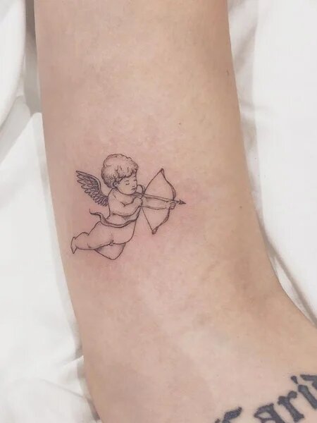 angel tattoo @chiko.tattoo | Minimalist tattoo small, Discreet tattoos,  Tattoos for women