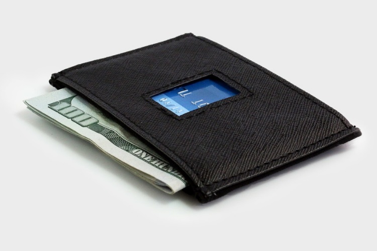 best minimalist small wallet for men