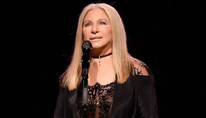 the richest singer in the world
