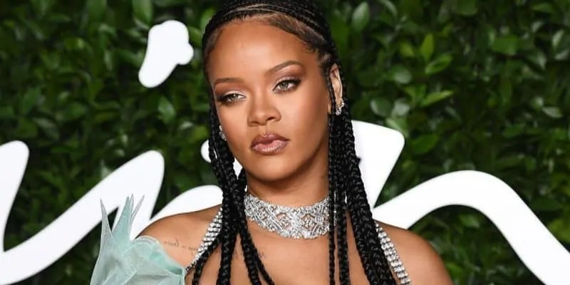 the richest singer in the world