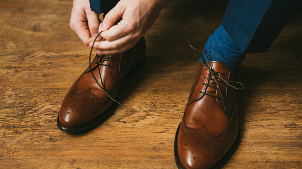 brown-shoes-blue-suit-main