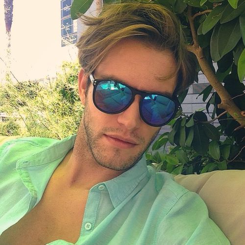 medium hairstyles for men