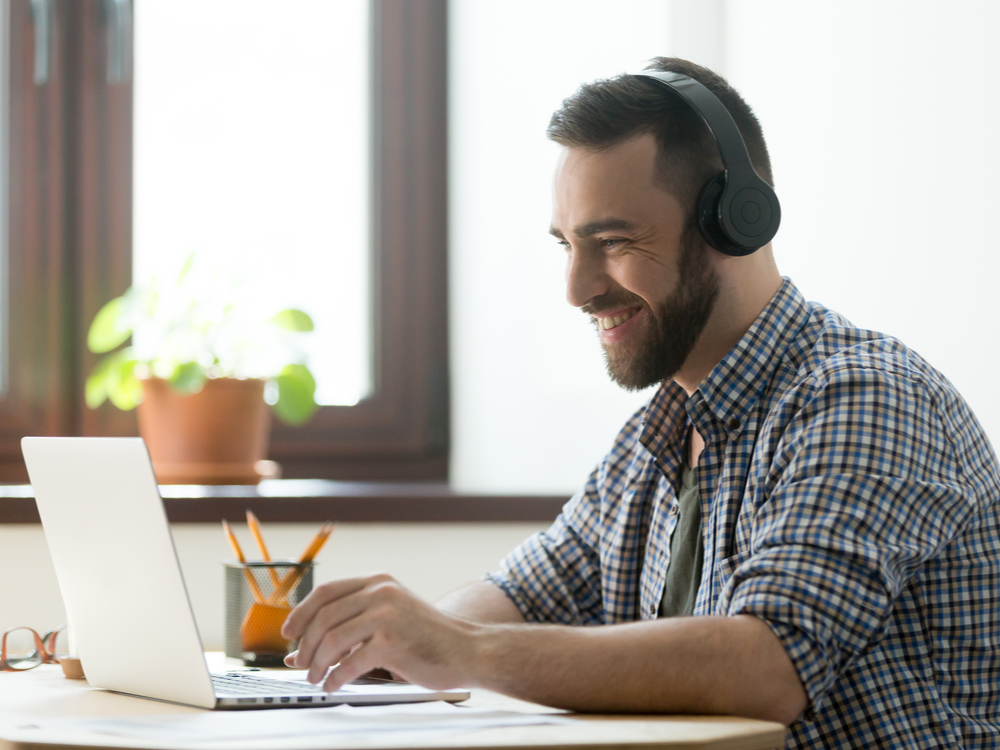 man learning online