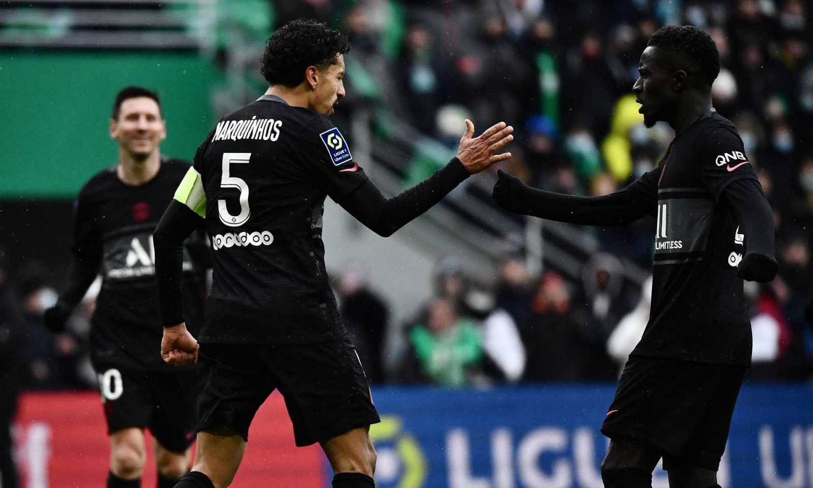 St Etienne 1-3 PSG: Mauricio Pochettino's men come from behind to win and extend lead at the top 