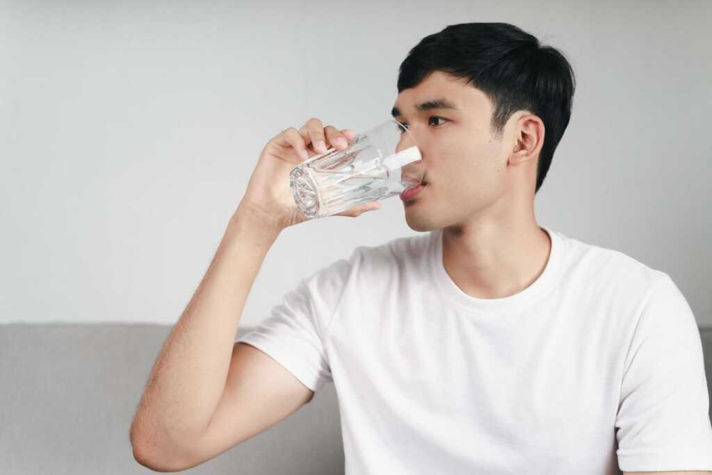 why men should drink enough water