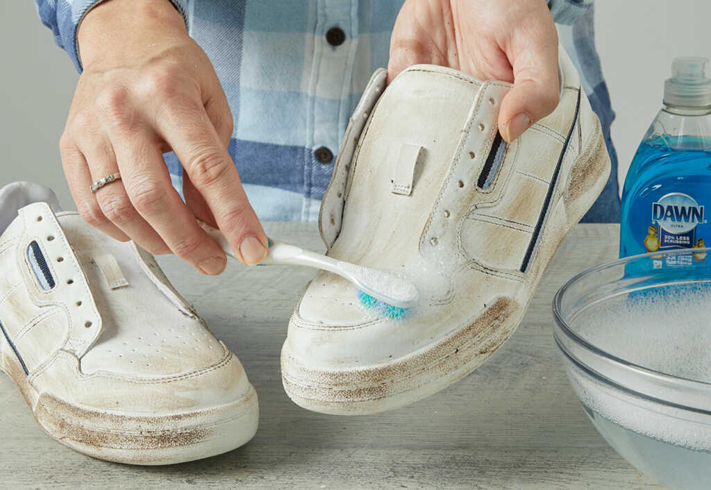 How to Keep Your Sneakers Clean and Keep Your Feet Looking Fresh