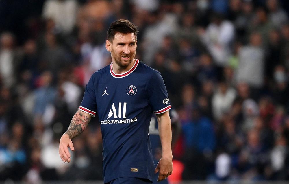 Lionel Messi reveals it's taking him 'longer than he thought' to recover from Covid in update to PSG 