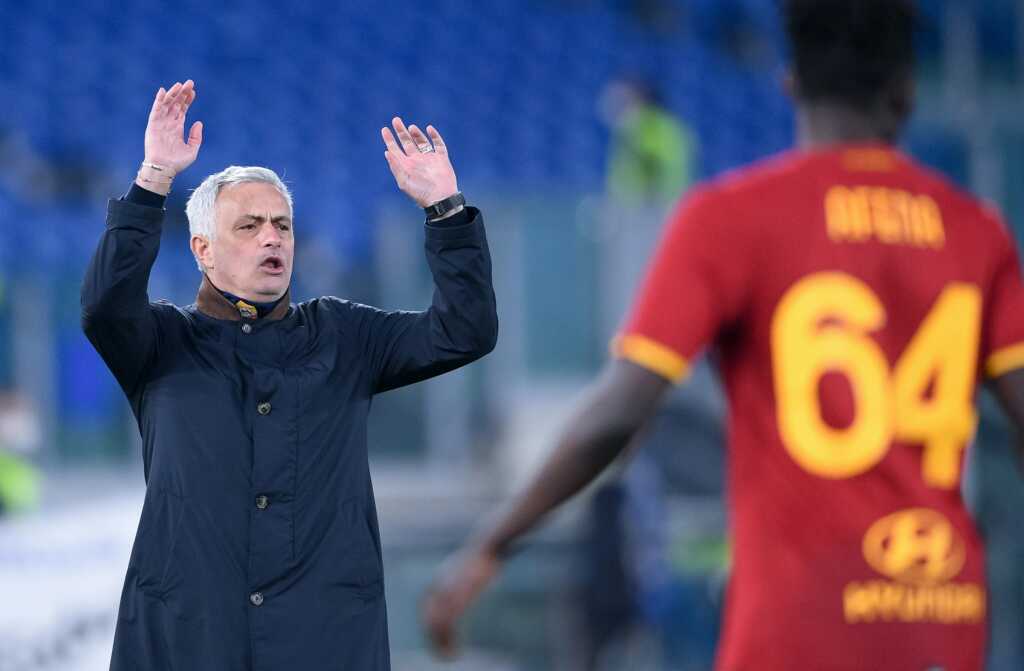 Jose Mourinho has 'turned down the chance to become the next Everton boss' following the sacking of Rafa Benitez and the appointment of Duncan Ferguson as the club's caretaker manager