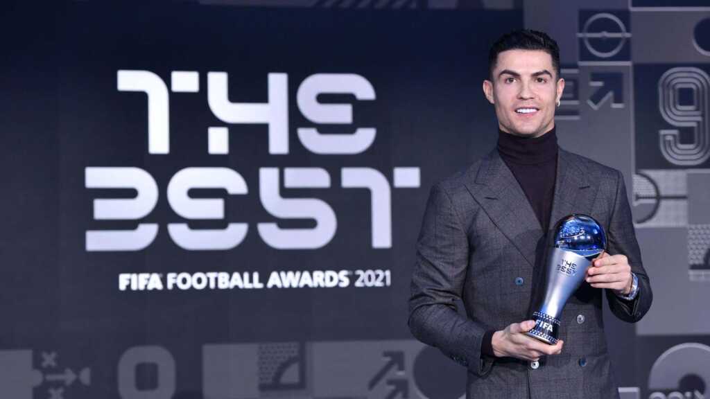 Cristiano Ronaldo with special award