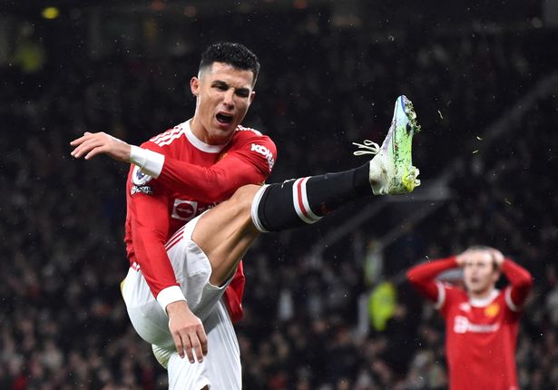 ပရိသတ်အတု အင်စတာဂရမ် ဝင်ငွေ ရော်နယ်လ်ဒို