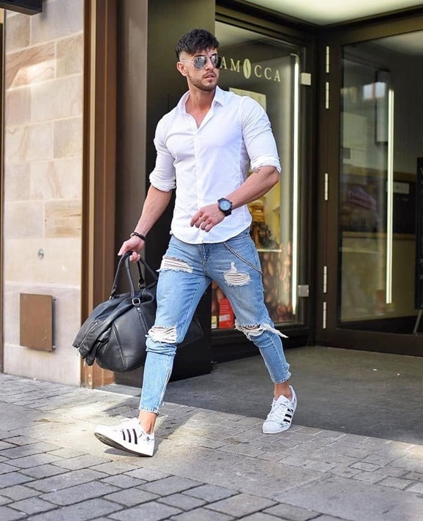 Best Blue Jeans With White Shirt Outfits For Men