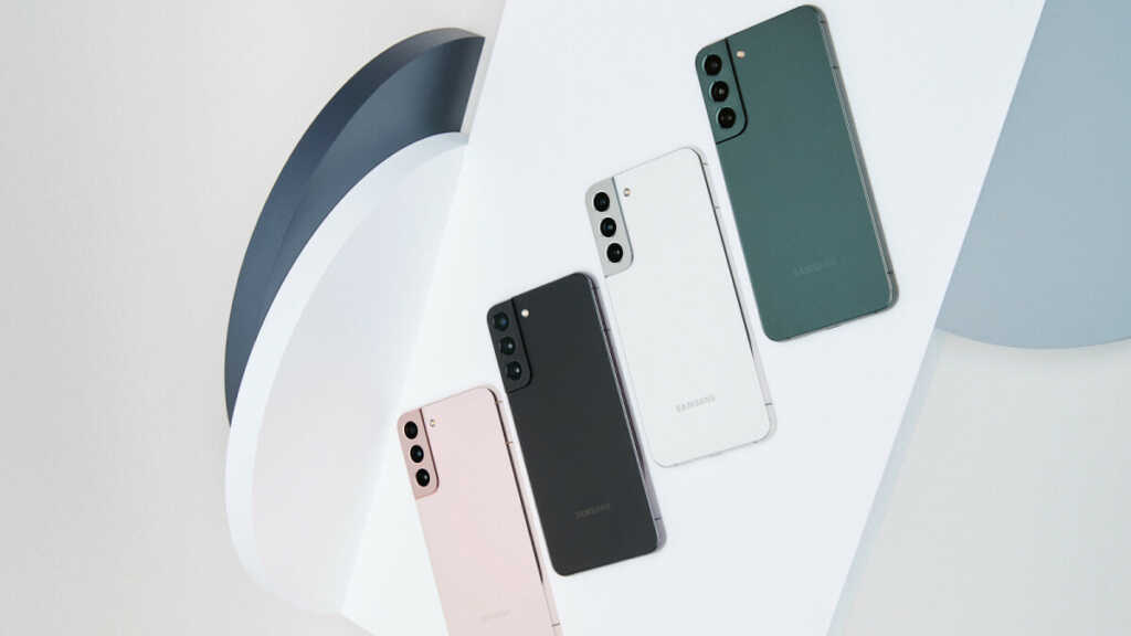 Samsung-Galaxy-S22-and-Galaxy-S22-Plus-are-official-here-they-are