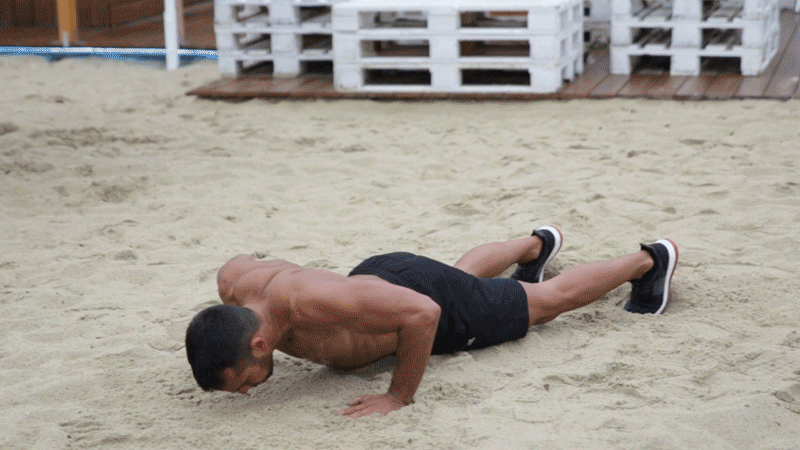 ကွီး ထိရောက် ဒိုက်ထိုး လေ့ကျင့်ခန်း