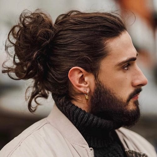 man bun hairsytle