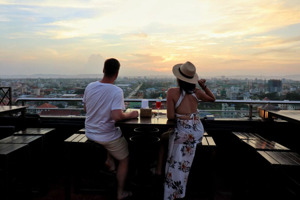 မန္တလာမြေမှ Rooftop Bars