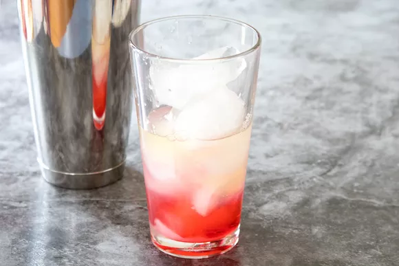 Clover Club ကော့တေး