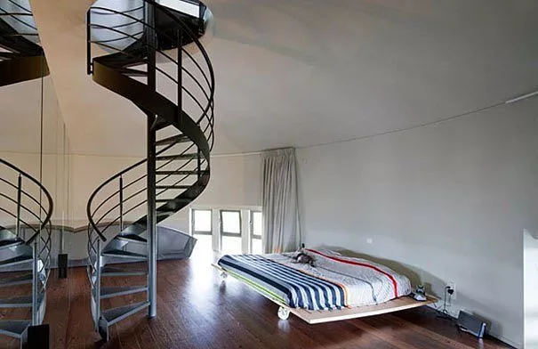 ဇိမ်ခံ အိမ်ကြီး