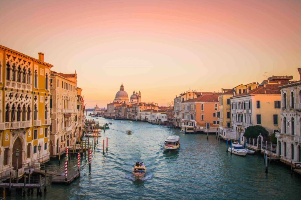 အီတလီနိုင်ငံရှိ Venice