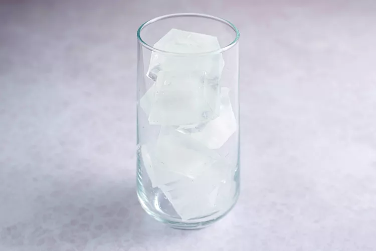 Gin Rickey ကော့လ်တေး