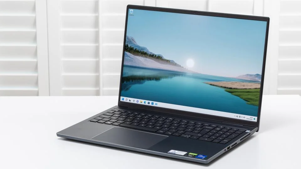 Dell Inspiron 16 Plus