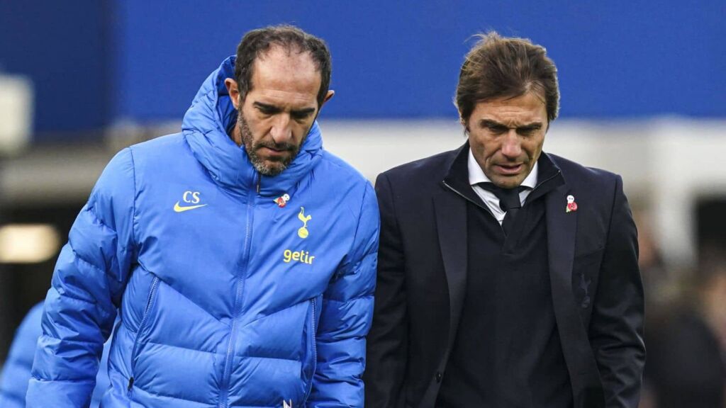 Conte and his assistant