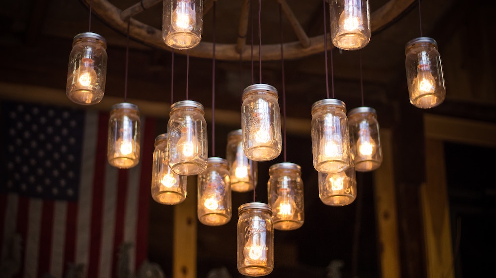 DIY Mason Jar Chandelier