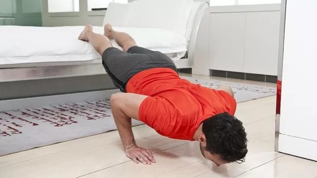 Decline Pushup