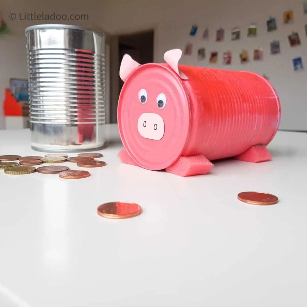 DIY Piggy Bank with Tin Can 