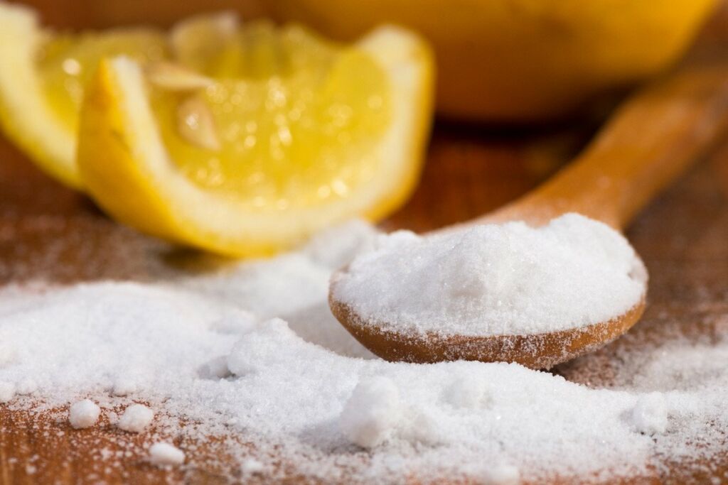 Lemon And Baking Soda 