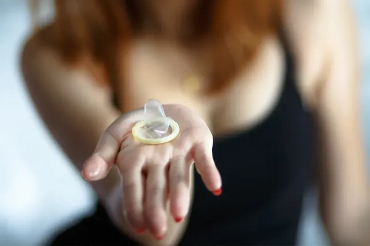 condom 
