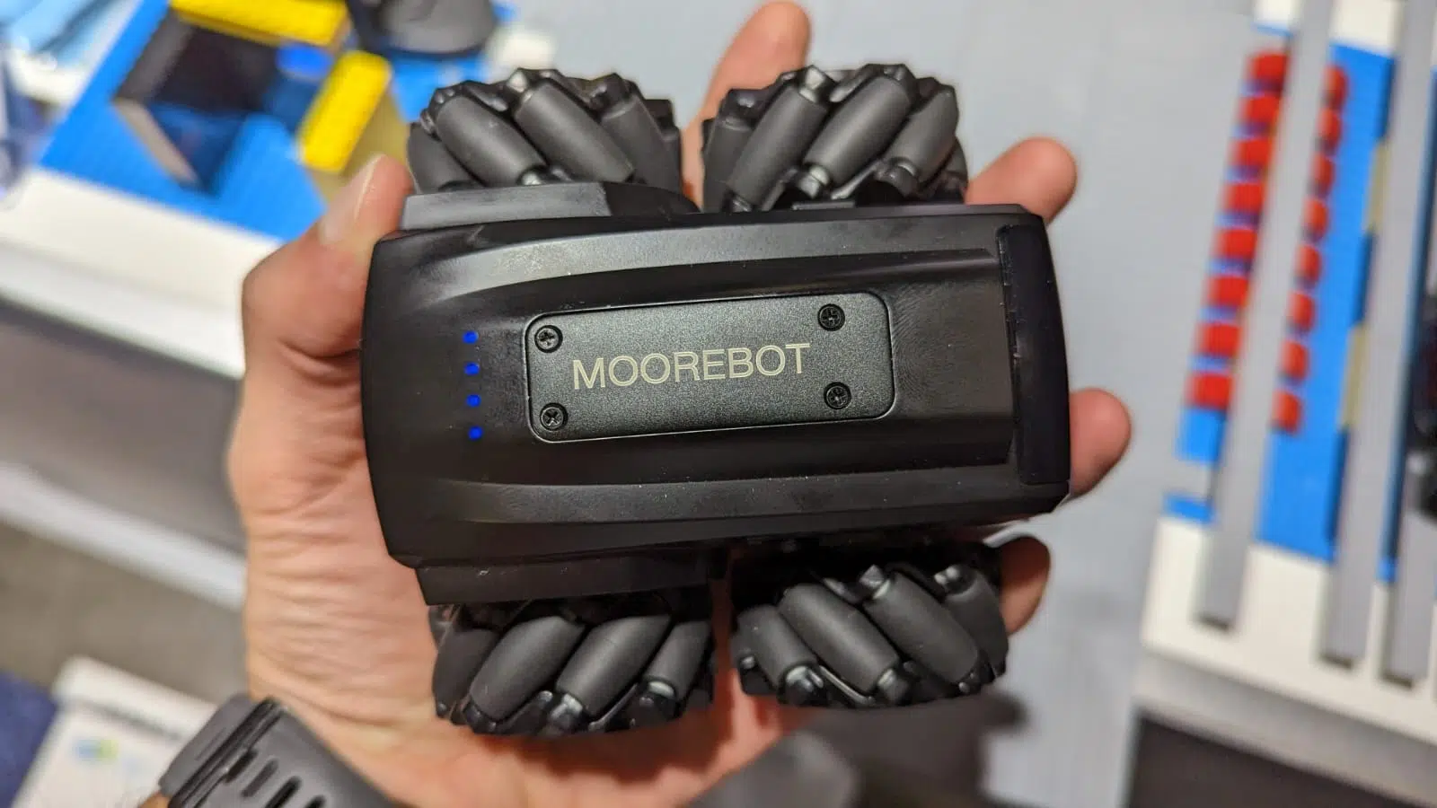 Moorebot Scout – Tiny AI Powered Bot