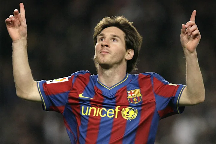  Lionel Messi 