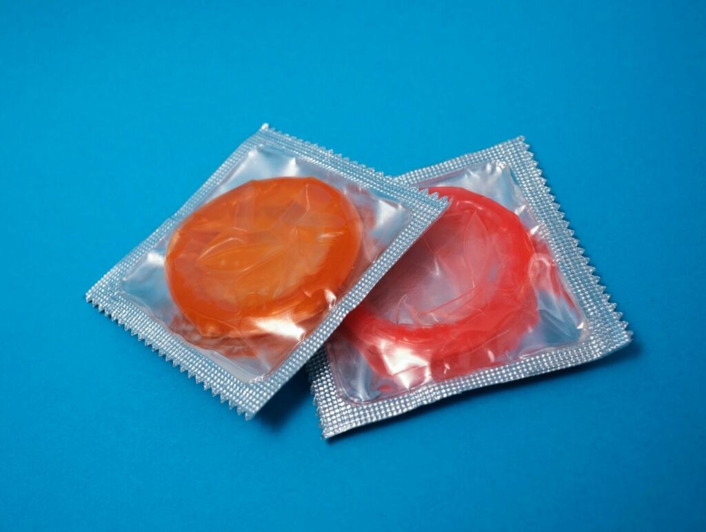 Condom 
